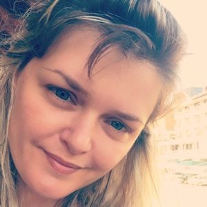 Meet your Posher, Lina